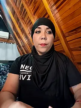 AmbarBurhan online show from March 6, 2026, 5:42 pm