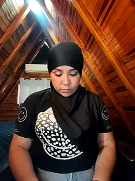 AmbarBurhan online show from March 25, 2026, 4:35 pm