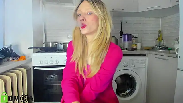 Snapshot of _Alice_Kitty chatting on December 2, 2024, 6:20 am Alice Kitty online show from December 2, 2024, 6:20 am