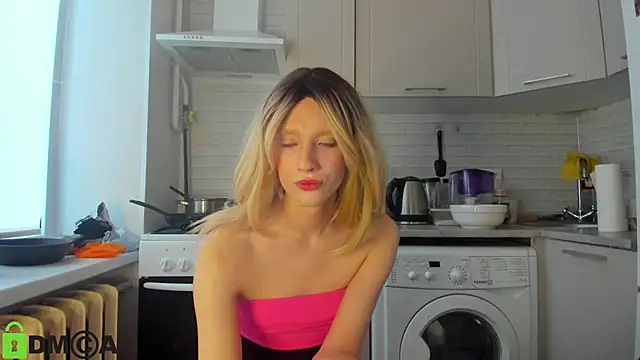 Snapshot of _Alice_Kitty chatting on December 6, 2024, 10:05 am Alice Kitty online show from December 6, 2024, 10:05 am