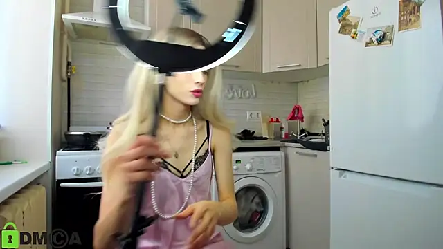 Snapshot of _Alice_Kitty chatting on March 19, 2025, 10:44 am Alice Kitty online show from March 19, 2025, 10:44 am