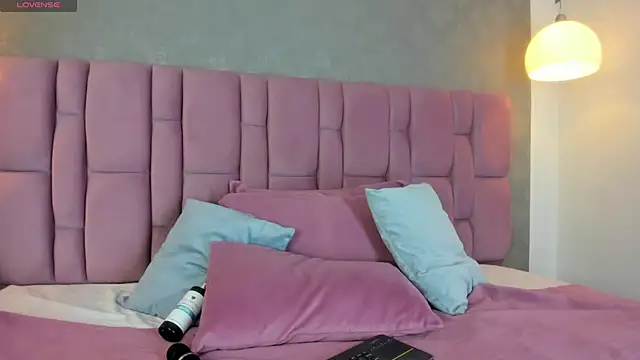 Abbyadams online show from February 20, 2025, 2:29 am