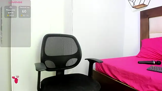 Abbyadams online show from October 1, 2025, 3:01 am