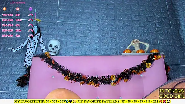 AriannaLewiis online show from October 26, 2025, 7:09 pm