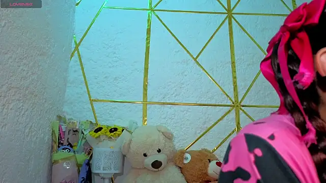 SheilaSmiith online show from January 12, 2026, 7:52 pm