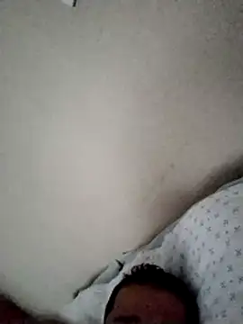 Snapshot of milf_hunter_35 chatting on April 11, 2026, 3:49 pm milf hunter 35 online show from April 11, 2026, 3:49 pm