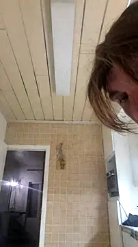 Snapshot of -DeMax chatting on May 4, 2026, 2:18 am -DeMax online show from May 4, 2026, 2:18 am