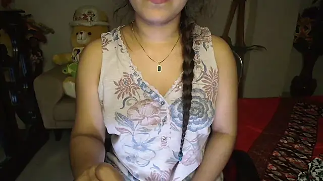 Most-Beautiful-Queen online show from December 10, 2024, 5:55 pm