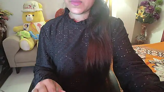 Most-Beautiful-Queen online show from December 14, 2024, 6:41 pm