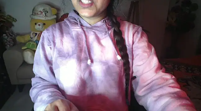 Most-Beautiful-Queen online show from January 3, 2025, 6:57 pm