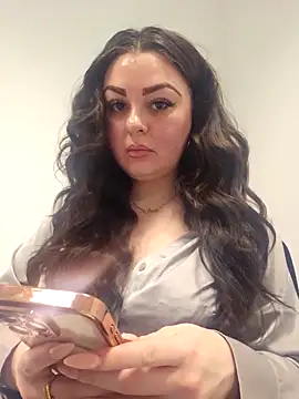 Britishbella online show from February 5, 2026, 3:16 pm