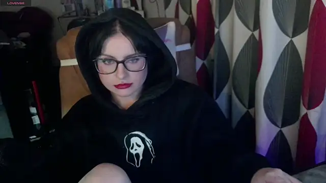 submissiveslut1996 online show from September 19, 2025, 10:21 pm