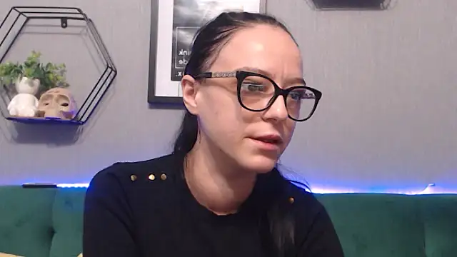 Snapshot of IzabelllNoir chatting on January 24, 2025, 8:55 am IzabelllNoir online show from January 24, 2025, 8:55 am