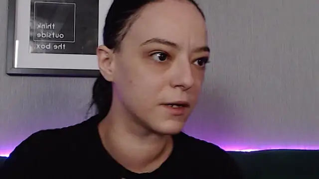 Snapshot of IzabelllNoir chatting on January 25, 2025, 11:34 am IzabelllNoir online show from January 25, 2025, 11:34 am