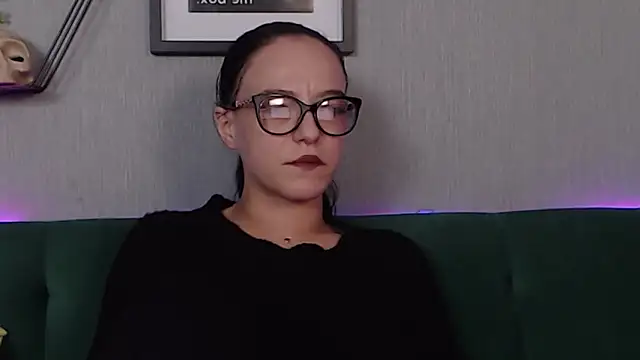 Snapshot of IzabelllNoir chatting on February 1, 2025, 12:58 pm IzabelllNoir online show from February 1, 2025, 12:58 pm