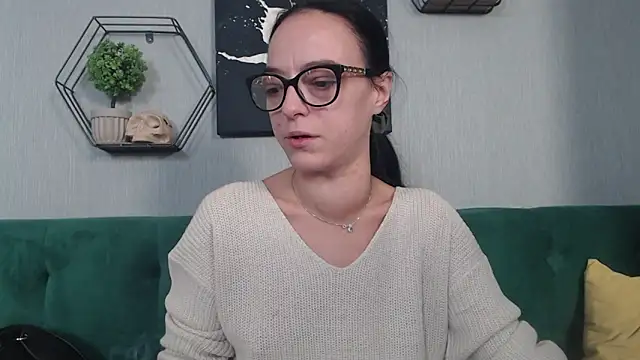 Snapshot of IzabelllNoir chatting on October 7, 2025, 7:16 am IzabelllNoir online show from October 7, 2025, 7:16 am