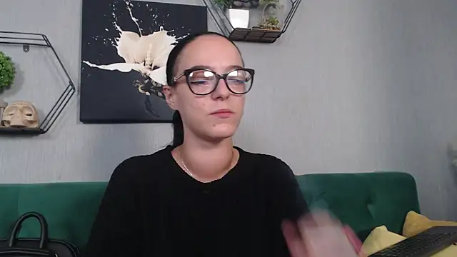 Snapshot of IzabelllNoir chatting on October 9, 2025, 9:07 am IzabelllNoir online show from October 9, 2025, 9:07 am