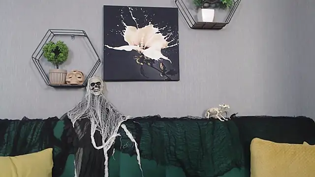 Snapshot of IzabelllNoir chatting on October 14, 2025, 6:58 am IzabelllNoir online show from October 14, 2025, 6:58 am