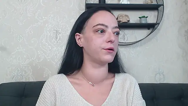 Snapshot of IzabelllNoir chatting on November 17, 2025, 7:14 am IzabelllNoir online show from November 17, 2025, 7:14 am