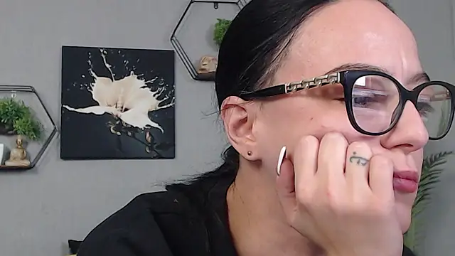 IzabelllNoir online show from January 10, 2026, 10:39 am