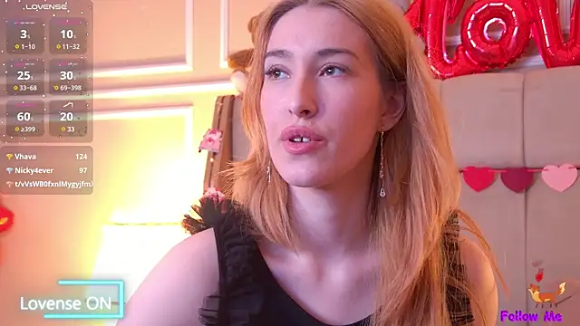 SerenaBennet online show from February 21, 2025, 11:32 pm