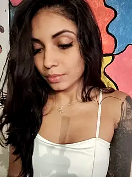 Snapshot of Anifer chatting on January 17, 2025, 9:28 pm Anifer online show from January 17, 2025, 9:28 pm