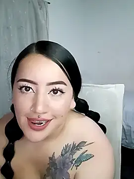 kirara dirty online show from February 11, 2025, 4:33 am