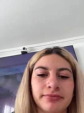 AtheneaRossi online show from February 27, 2026, 9:48 pm