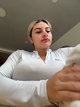 AtheneaRossi online show from March 23, 2026, 9:19 pm