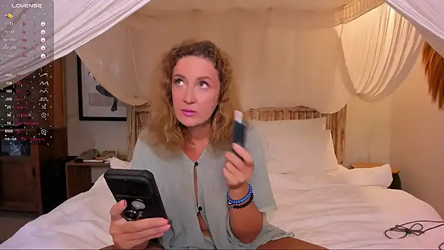 LaVitaBelle online show from January 28, 2025, 6:38 am