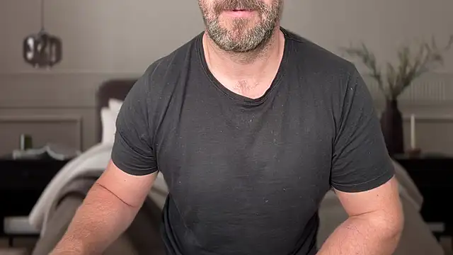 Mr Beef online show from September 13, 2025, 9:53 am