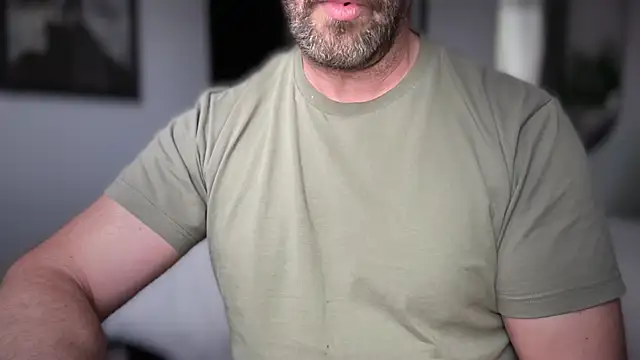 Mr Beef online show from March 6, 2026, 12:34 pm