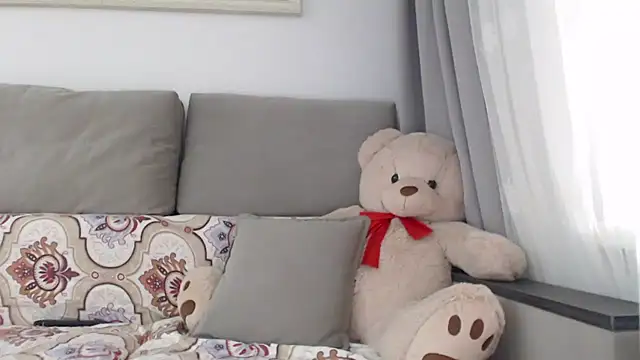  JustmeHere  online show from November 2, 2025, 9:11 am