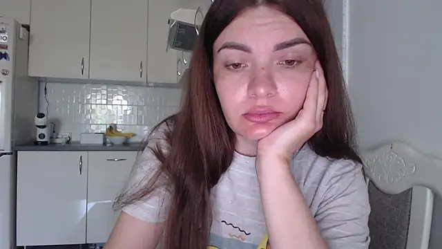 Snapshot of _JustmeHere_ chatting on June 19, 2026, 7:12 am JustmeHere online show from June 19, 2026, 7:12 am