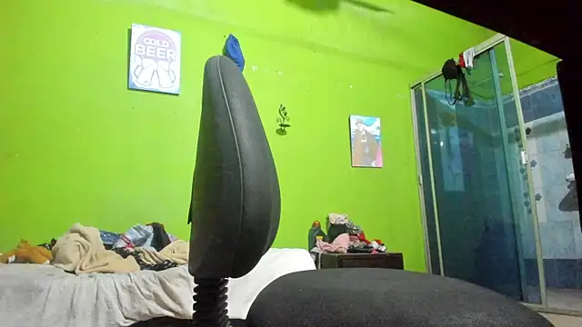 Brenda Smith69 online show from September 18, 2025, 8:00 pm