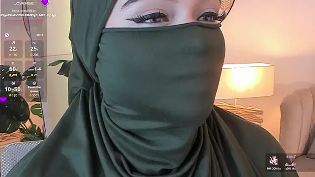 anna-henao online show from April 18, 2026, 8:42 pm