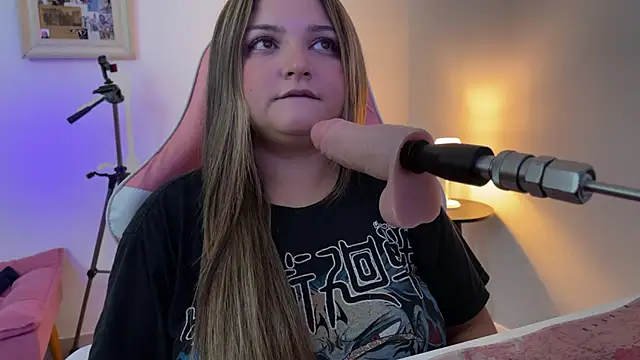 SweetPaige  online show from March 4, 2026, 4:46 pm