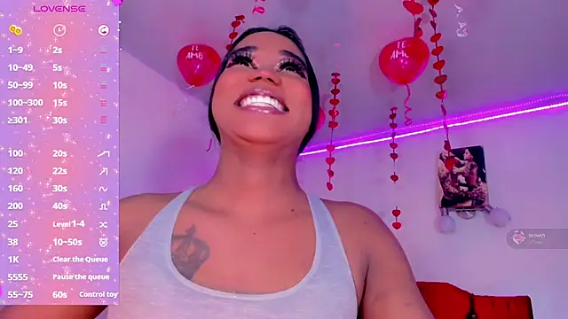 naomy  xx online show from February 15, 2025, 1:38 pm