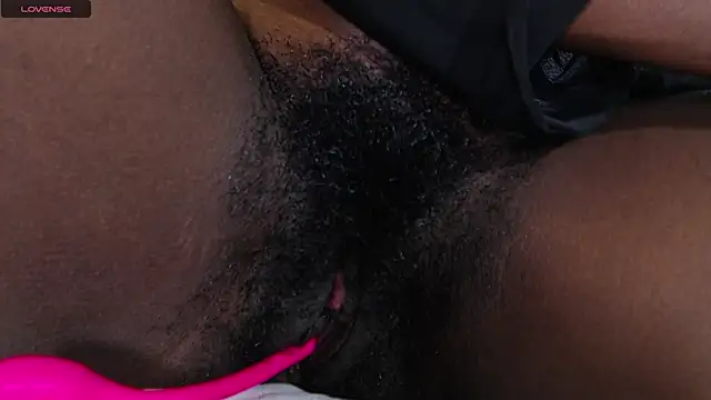 ItsVenuss online show from February 10, 2025, 9:15 pm