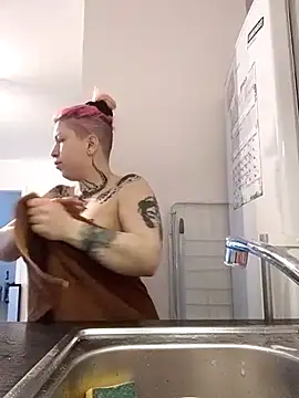 divine eve online show from March 17, 2025, 12:46 pm