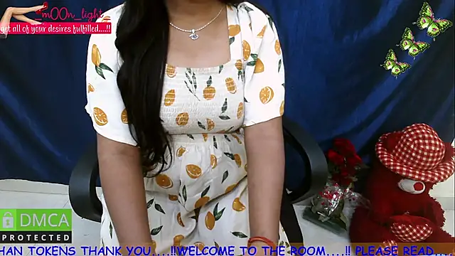 Snapshot of _mOOn_light_ chatting on February 8, 2025, 7:59 am mOOn light online show from February 8, 2025, 7:59 am