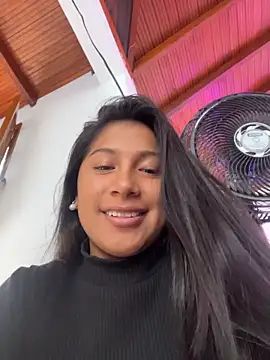 LinnaGardenia online show from April 14, 2026, 6:25 pm