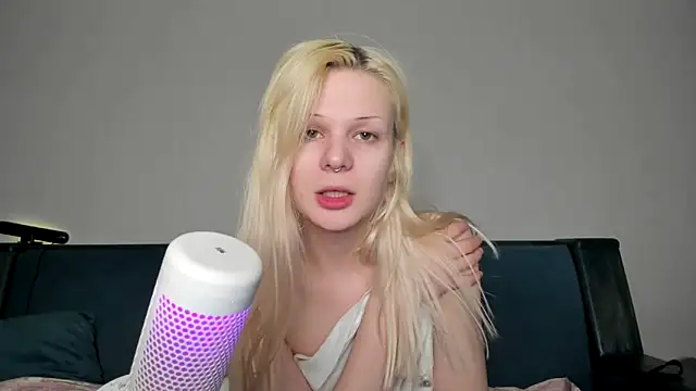 sashakiss99 online show from March 15, 2025, 7:59 pm