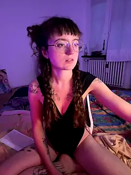  foxygirl  online show from October 16, 2025, 5:03 pm