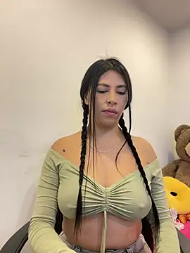 Snapshot of Alanna_atm_ chatting on June 16, 2026, 12:52 pm Alanna atm online show from June 16, 2026, 12:52 pm