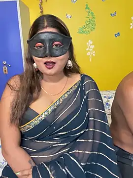 Snapshot of OrgsmMust chatting on September 22, 2025, 6:32 pm OrgsmMust online show from September 22, 2025, 6:32 pm