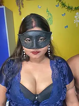 Snapshot of OrgsmMust chatting on October 8, 2025, 6:49 pm OrgsmMust online show from October 8, 2025, 6:49 pm