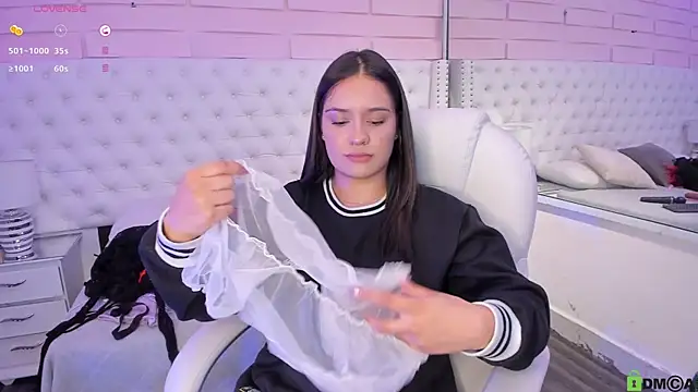 Yaaky  online show from January 12, 2025, 5:56 am