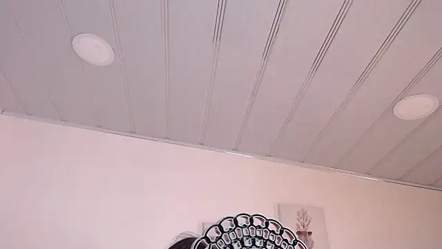 candy lux  online show from February 28, 2025, 5:59 pm