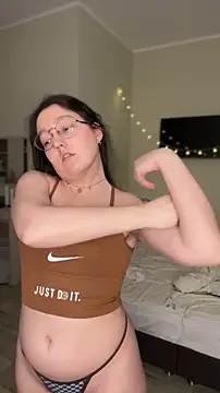 Snapshot of emigooflordXD chatting on January 18, 2026, 12:20 pm emigooflordXD online show from January 18, 2026, 12:20 pm